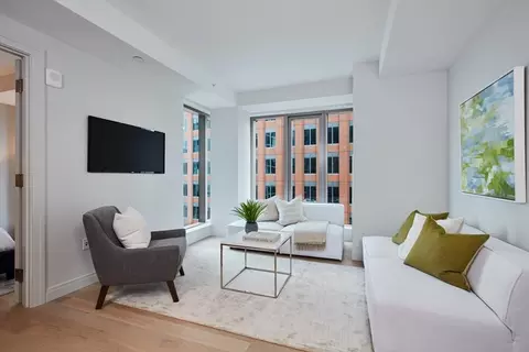 135 Seaport Blvd #1206, Boston, MA 02210