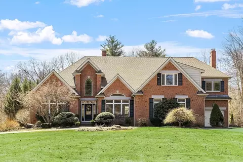 17 Sandy Ridge Rd, Sterling, MA 01564