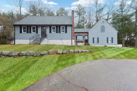 826 Summer St, Franklin, MA 02038