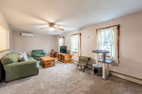 12 Kimberly Ln, Easthampton, MA 01027 photo 3