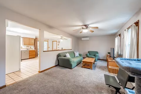 12 Kimberly Ln, Easthampton, MA 01027 photo 5