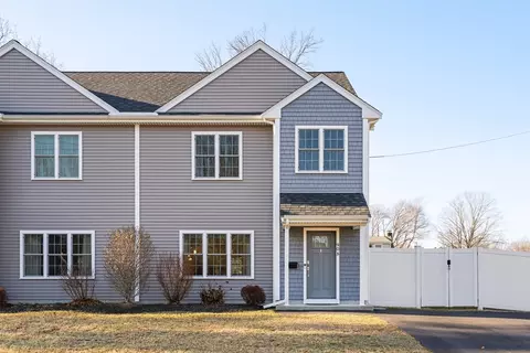 90 Belmont St #B, Taunton, MA 02780