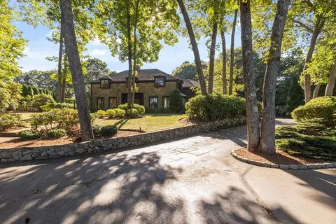 11 Fulling Mill Ln, Hingham, MA 02043 photo 4