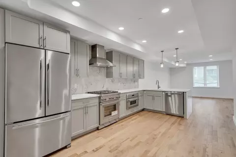 50 Hichborn #408, Boston, MA 02135