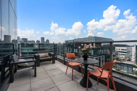 135 Seaport Blvd #PH3C, Boston, MA 02210