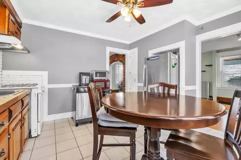 68 Somerset St, Springfield, MA 01108 photo 6