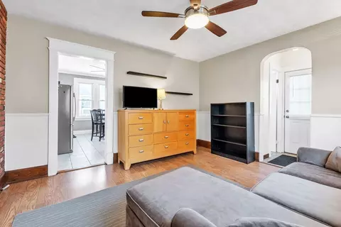68 Somerset St, Springfield, MA 01108 photo 13