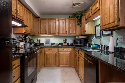 39 Parlin St #201, Everett, MA 02149 photo 3