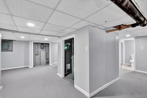 Entry Way - 97 David St, Springfield, MA 01104 photo 2 of 2
