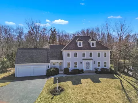 10 Whitney St, Grafton, MA 01536