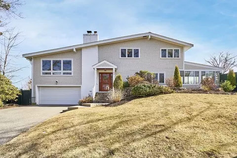 60 Gale Rd, Swampscott, MA 01907