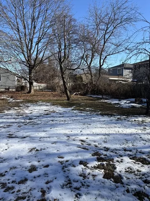 0 Duluth, Fall River, MA 02721
