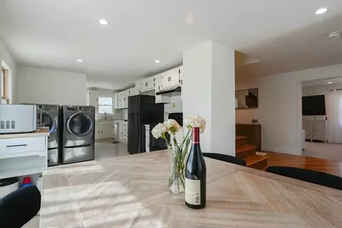 40 Martin Rd, Reading, MA 01867 photo 10