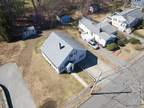 40 Martin Rd, Reading, MA 01867 photo 6