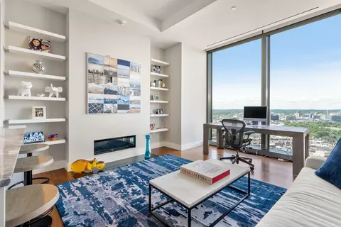 1 Dalton #3206, Boston, MA 02115