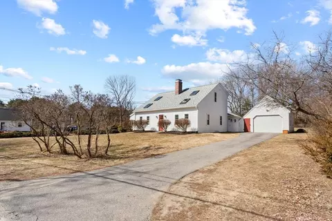 66 Warren St, Georgetown, MA 01833