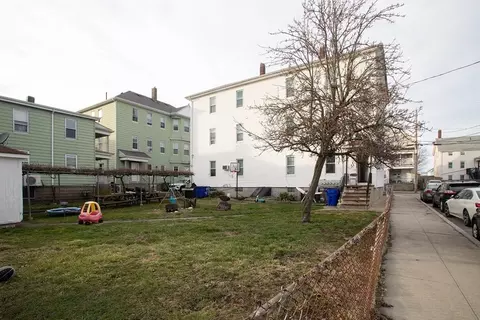 49 Hamlet St, Fall River, MA 02724 photo 6
