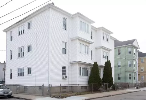 49 Hamlet St, Fall River, MA 02724