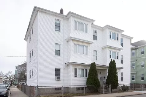 49 Hamlet St, Fall River, MA 02724 photo 2