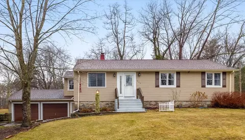 239 Ramshorn Rd, Dudley, MA 01571