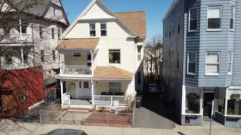 239 Highland Ave, Somerville, MA 02143