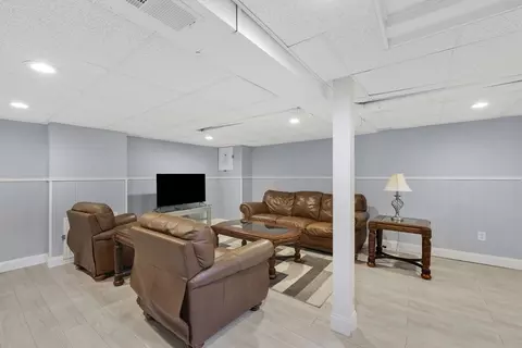 48 Zephyr Ln, Springfield, MA 01128 photo 23