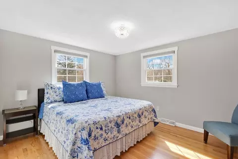 48 Zephyr Ln, Springfield, MA 01128 photo 19