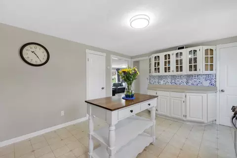 48 Zephyr Ln, Springfield, MA 01128 photo 14