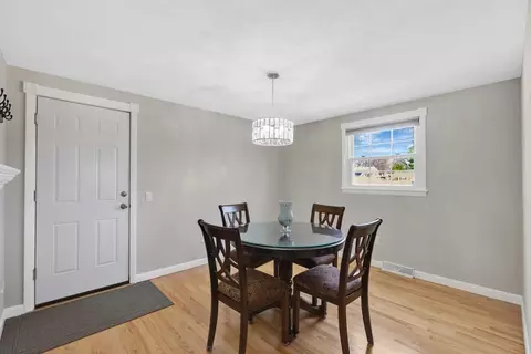 48 Zephyr Ln, Springfield, MA 01128 photo 11