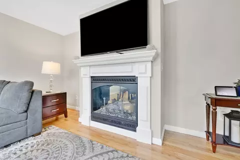 48 Zephyr Ln, Springfield, MA 01128 photo 9