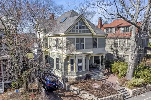 19 Edgehill Rd, Brookline, MA 02445 photo 2