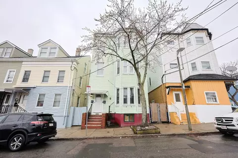 219 Trenton St, Boston, MA 02128