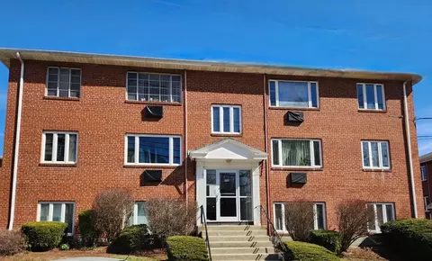 109 Warren St #11, Watertown, MA 02472