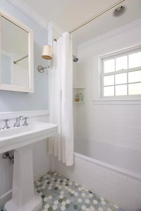 164 Willard Rd, Brookline, MA 02445 photo 19