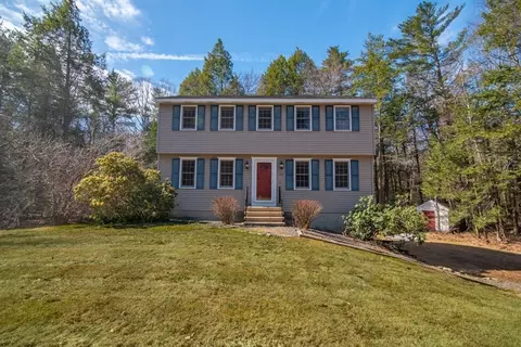 49 Kristin Dr, Derry, NH 03038
