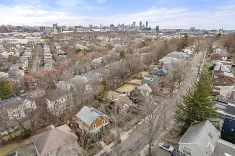 View/Area - 309 Mason Ter, Brookline, MA 02445 photo 2 of 3