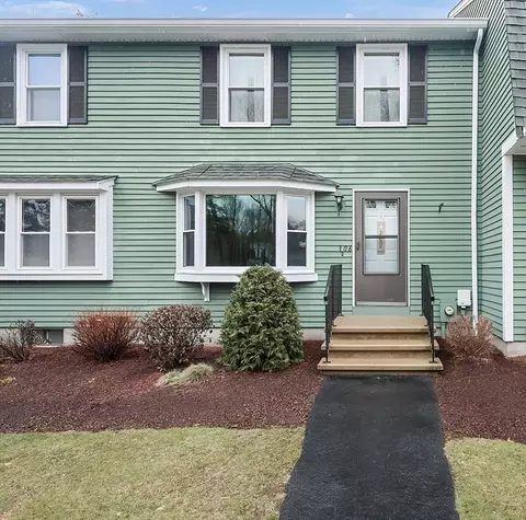 106 Twin Brook Ln #106, Bellingham, MA 02019