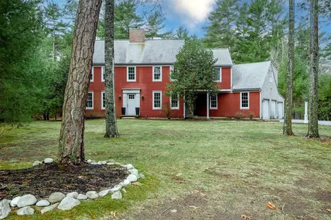 34 Pine Hill Ln, Marion, MA 02738