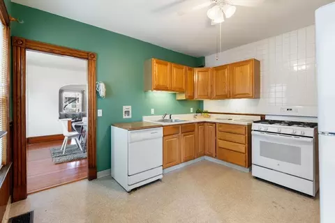 93 Swan St, Everett, MA 02149 photo 15