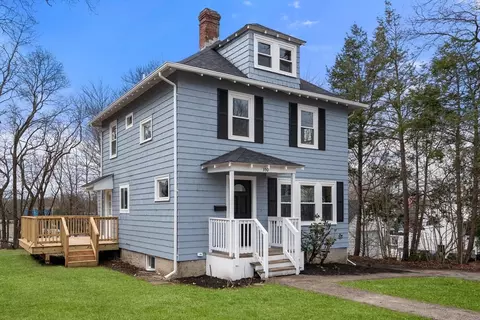 350 Cushing St, Stoughton, MA 02072