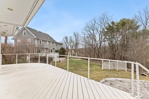 85 Kilby St, Hingham, MA 02043 photo 37