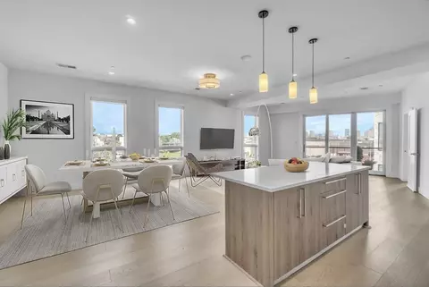 232 Old Colony Ave #36, Boston, MA 02127