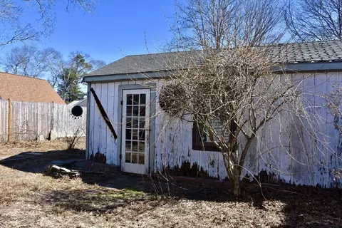 Exterior - 50 Sandwich Rd, Wareham, MA 02571 photo 8 of 11