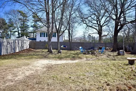 Exterior - 50 Sandwich Rd, Wareham, MA 02571 photo 9 of 11