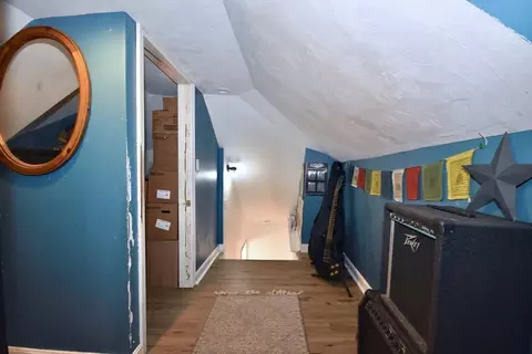 Entry Way - 50 Sandwich Rd, Wareham, MA 02571 photo 2 of 2