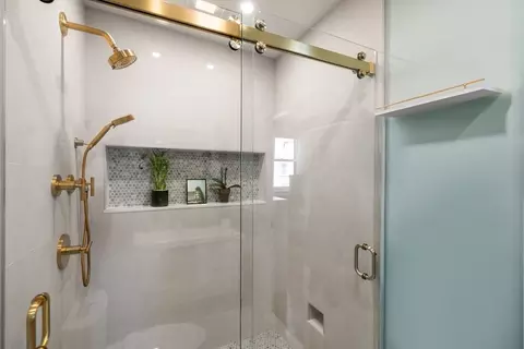 1 Regent Cir #2, Brookline, MA 02445 photo 16