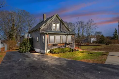 1328 Rockdale Ave, New Bedford, MA 02740