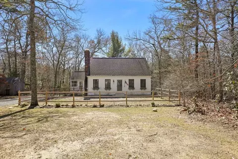 14 Turtle Cove Rd, Sandwich, MA 02536