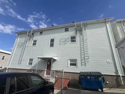 305 Fourth St, Fall River, MA 02721 photo 4