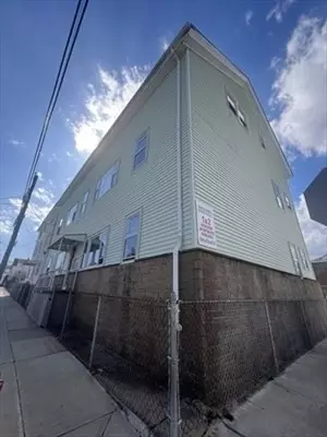305 Fourth St, Fall River, MA 02721